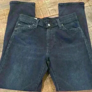 Men’s Levis Size 30x30 Dark Wash